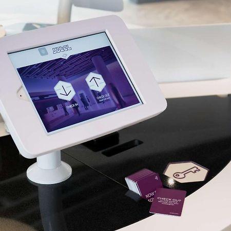 Yotelair Singapore Changi Airport Landside Екстериор снимка