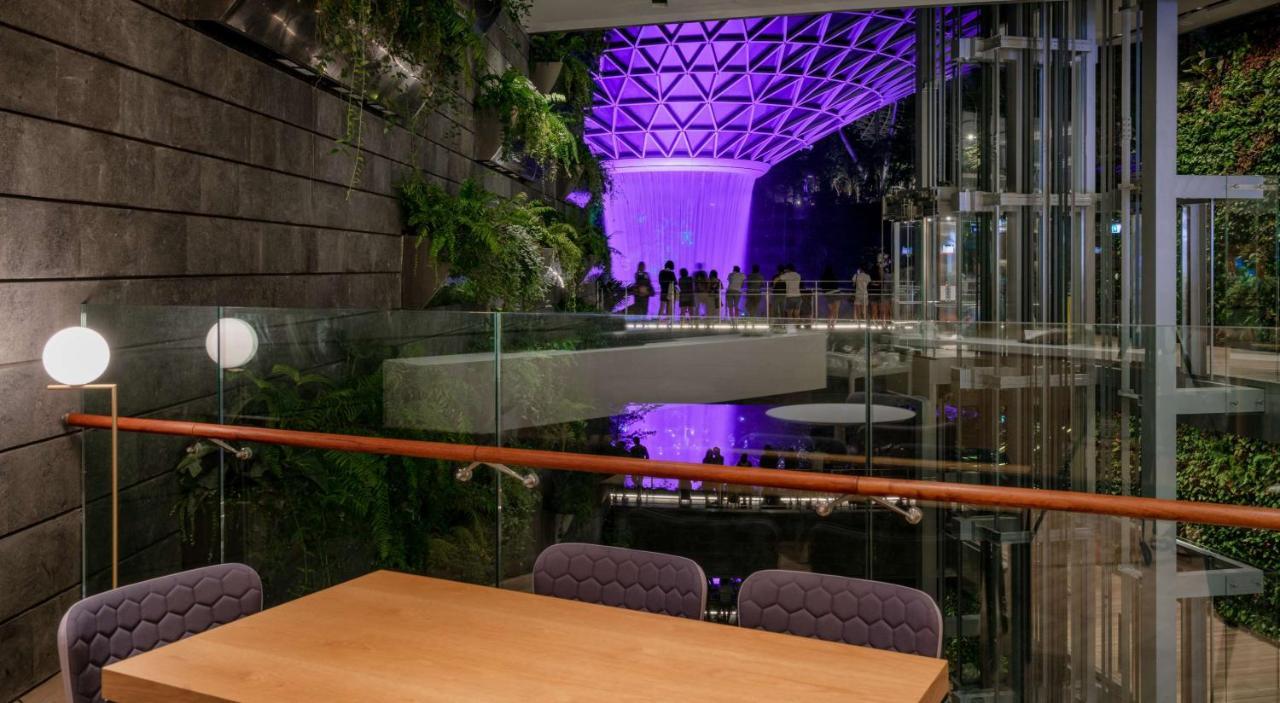 Yotelair Singapore Changi Airport Landside Екстериор снимка