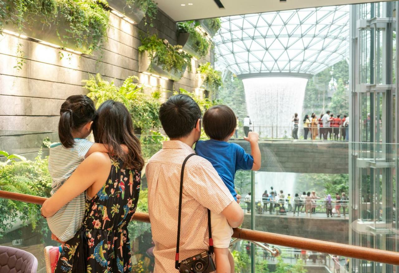 Yotelair Singapore Changi Airport Landside Екстериор снимка
